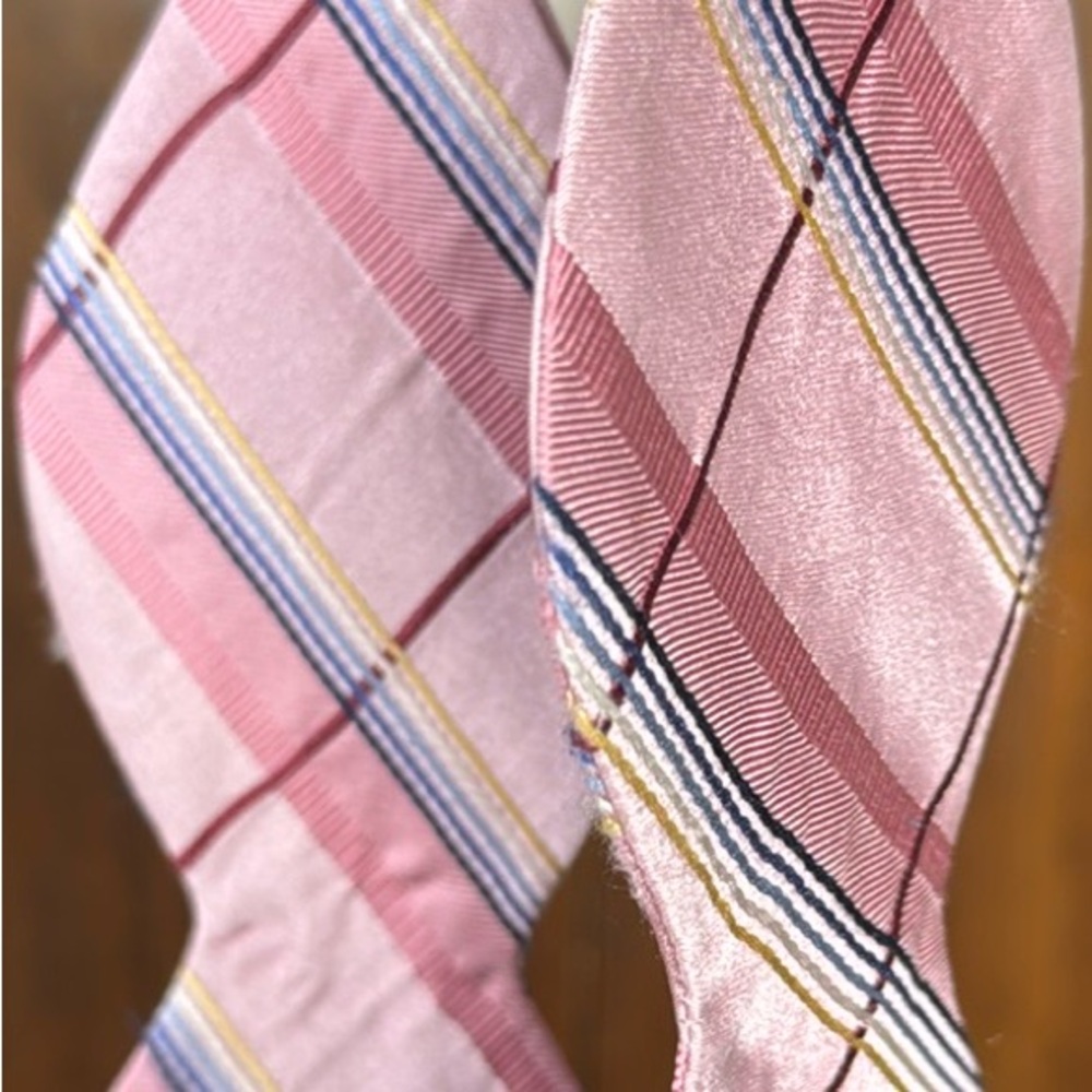 Vintage pink plaid bow tie